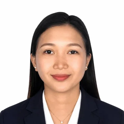Winnie De Villa, Accountant